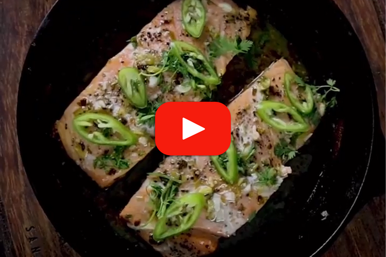 Salmón Ahumado en Frío con Mojo de Mantequilla y Limón